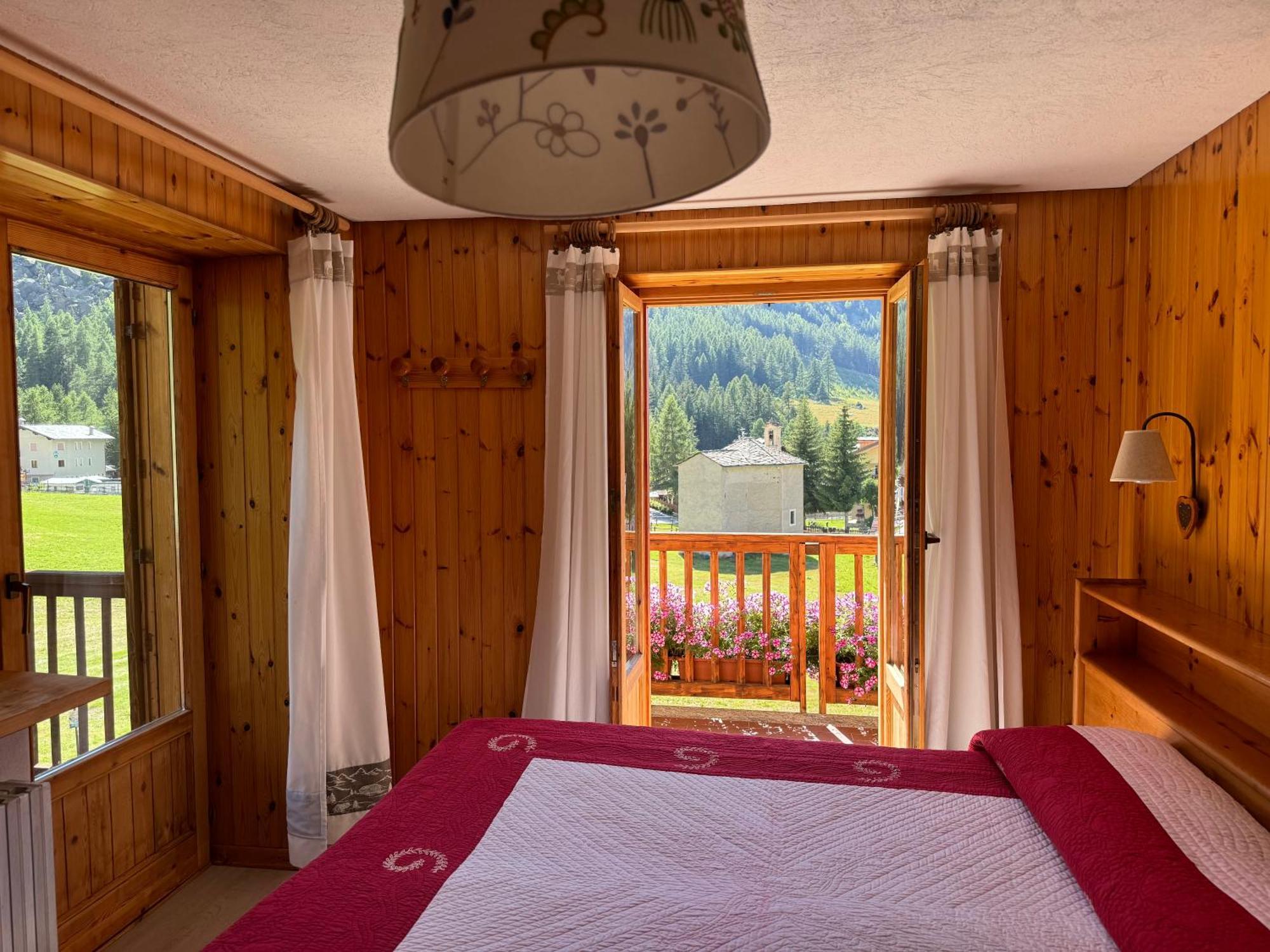 Hotel Ondezana กอนเญ ภายนอก รูปภาพ